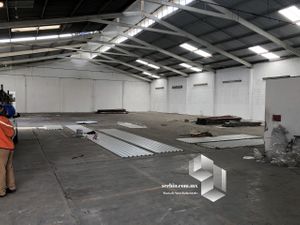 Renta de Bodega en Puebla, Renta nave Industrial zona Capu,980 m².