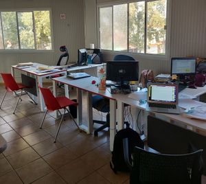 RENTA EN BOSQUES DE ARAGON PARA OFICINAS O CONSULTORIOS