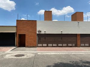 Venta casa moderna en Antequera, Col. La Herradura, Huixquilucan Estado de Mexico