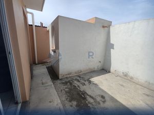Se Vende Oficina con Preparación para Casa-Habitación en Zona Norte de Villa de Álvarez
