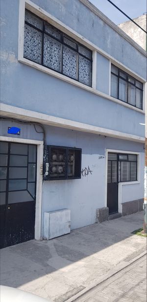 Casa En Venta en el Centro De Puebla INVERSIONISTA ya Rentada con 7 Habitaciones