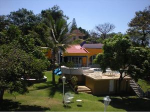 Casa en Venta en Vergeles de Oaxtepec Yautepec