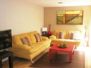 Casa en Venta en Club Jardin Toluca