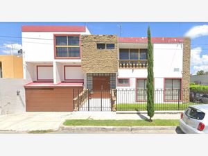 Casa en Venta en Jardines del Country Guadalajara