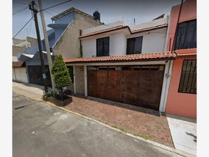 Casa en Venta en Constitucion de 1917 Iztapalapa