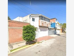 Casa en Venta en Ciudad Satélite Puebla