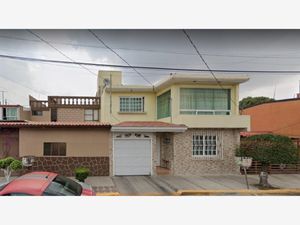 Casa en Venta en Valle de Santa Mónica Tlalnepantla de Baz