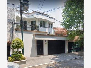 Casa en Venta en Del Carmen Coyoacán