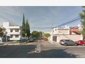 Casa en Venta en La Calma Zapopan