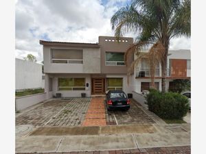 Casa en Venta en Cumbres del Lago Querétaro