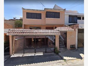 Casa en Venta en Jardines de Satelite Naucalpan de Juárez