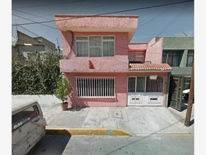 Casa en Venta en Constitucion de 1917 Iztapalapa