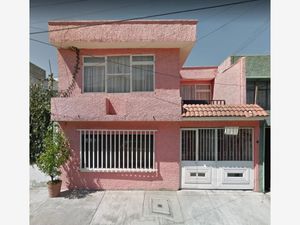 Casa en Venta en Constitucion de 1917 Iztapalapa