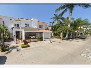 Casa en Venta en Residencial Fluvial Vallarta Puerto Vallarta