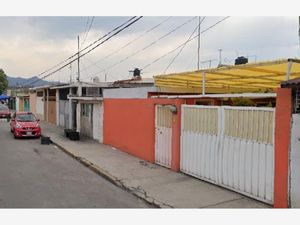 Casa en Venta en Villa de las Flores 1a Sección (Unidad Coacalco) Coacalco de Berriozábal