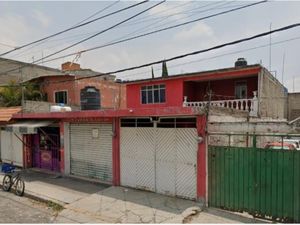 Casa en Venta en Vergel de Guadalupe Nezahualcóyotl