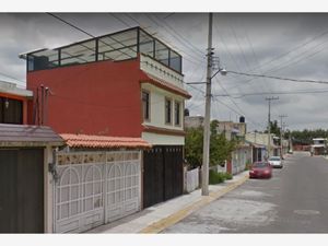 Casa en Venta en Villas Santín Toluca