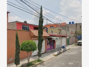 Casa en Venta en Vergel de Guadalupe Nezahualcóyotl