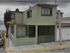 Casa en Venta en Villas Santín Toluca