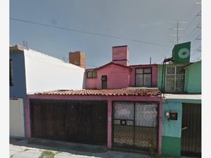 Casa en Venta en Nueva Santa Maria de las Rosas Toluca