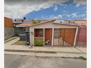 Casa en venta en Av Parque Santiago, Fundadores, 76115 Santiago de Querétaro,  Qro., México. Conalep Querétaro Plantel 