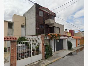 Casa en Venta en La Providencia Metepec