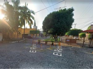 Casa en Venta en Palmira Tinguindin Cuernavaca