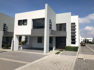 Casa en Venta en Llano Grande (El Salitre) Metepec