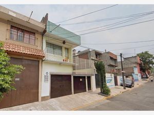 Casa en Venta en Pedregal de Santo Domingo Coyoacán