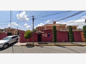 Casa en Venta en Santa Cruz Metepec