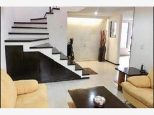 Casa en Venta en Residencial Las Palmas Metepec