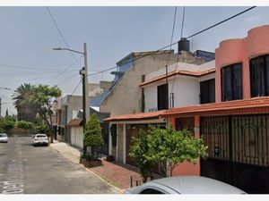 Casa en Venta en Constitucion de 1917 Iztapalapa