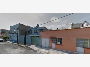 Casa en Venta en Vergel de Guadalupe Nezahualcóyotl