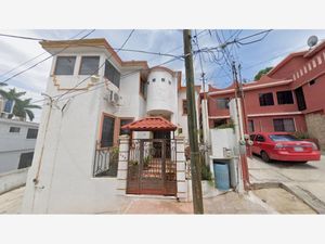 Casa en Venta en Lomas de Rosales Tampico