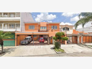 Casa en Venta en Bosques de La Victoria Guadalajara