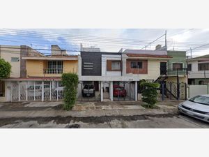 Casa en Venta en Jardines de San Jose Guadalajara