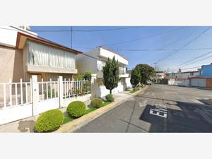 Casa en Venta en Unidad Victoria Toluca