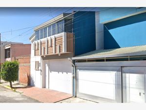 Casa en Venta en Ciudad Satélite Puebla