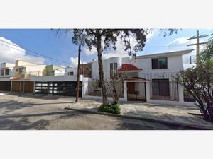 Casa en Venta en Bosques de La Victoria Guadalajara