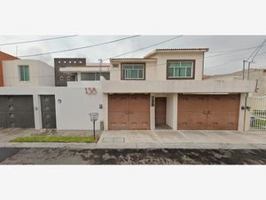 Casa en Venta en Colinas del Cimatario Querétaro