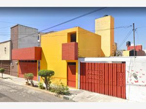 Casa en Venta en Los Pilares Puebla