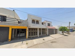 Casa en Venta en Hacienda Echeveste León