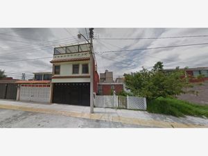 Casa en Venta en Villas Santín Toluca