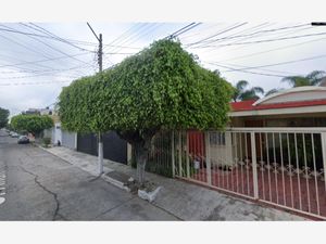 Casa en Venta en La Calma Zapopan