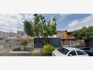 Casa en Venta en Jardines Alcalde Guadalajara