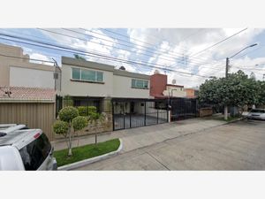 Casa en Venta en Bosques de La Victoria Guadalajara