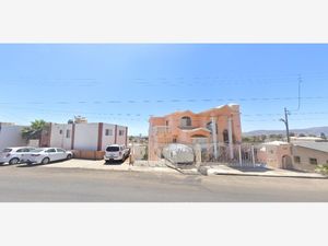 Casa en Venta en Valle Dorado Ensenada