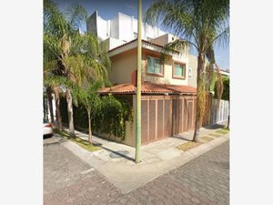 Casa en Venta en Real de Valdepeñas Zapopan