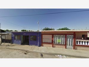 Casa en Venta en Lucio Cabañas Juárez