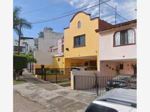 Casa en Venta en Pinar de La Calma Zapopan